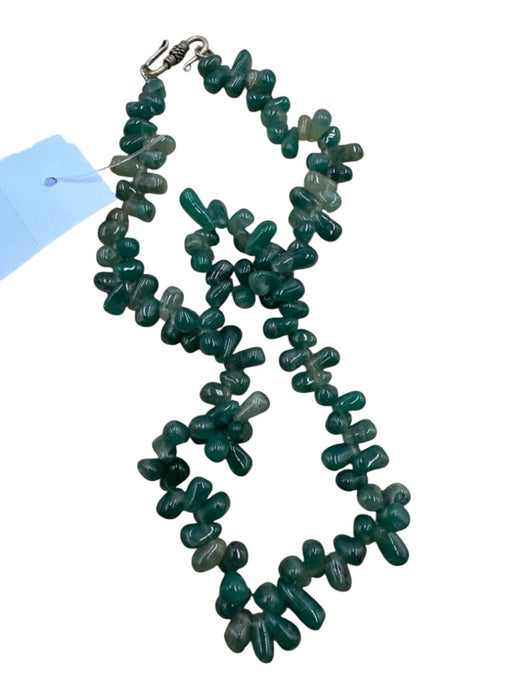 Green Semi - Precious Stones Bead Hook Clasp Necklace Green
