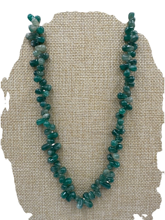 Green Semi - Precious Stones Bead Hook Clasp Necklace Green