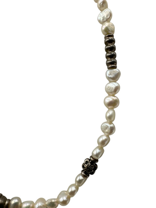 White & Silver Freshwater Pearl Metal Beads Choker Hook & Eye Closure Necklace White & Silver