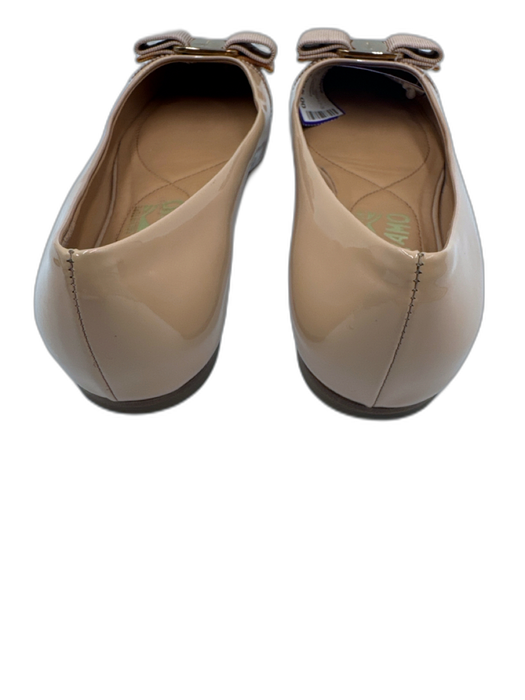 Salvatore Ferragamo Shoe Size 5 Beige Patent Leather Bow Round Toe Flats Beige / 5