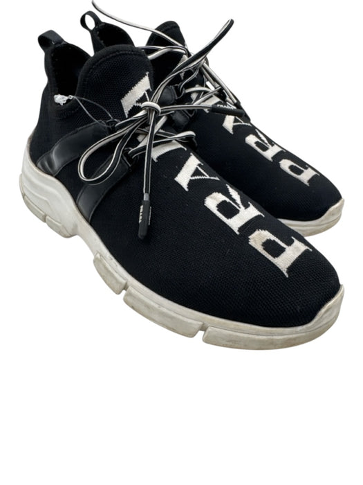 Prada Shoe Size 9 Black & White Synthetic Low Top Lace Up Logo Detail Sneakers Black & White / 9