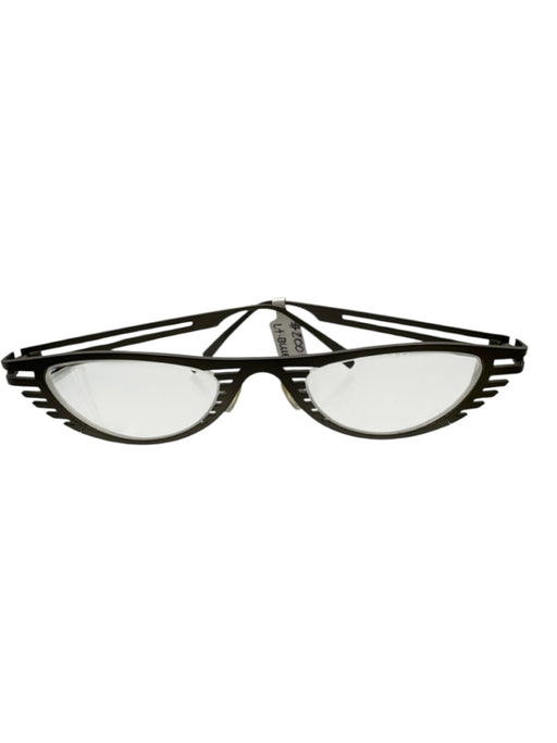 Hoet Eyewear Gunmetal Titanium 3D printed minimalist Cat Eye Glasses Gunmetal