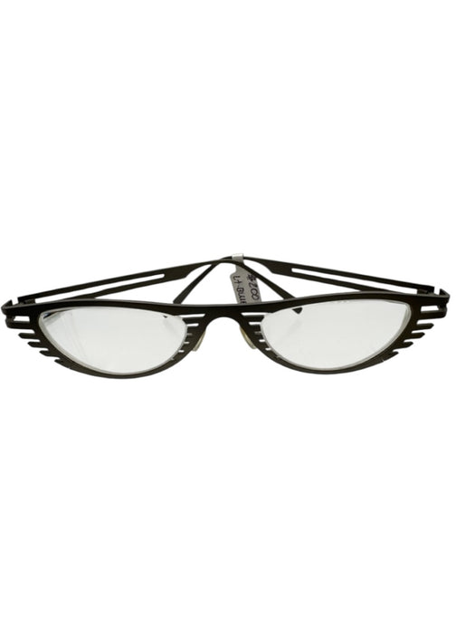 Hoet Eyewear Gunmetal Titanium 3D printed minimalist Cat Eye Glasses Gunmetal