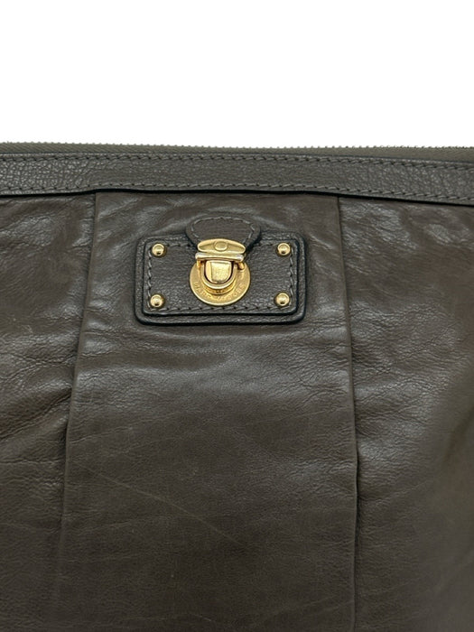Marc Jacobs Chocolate Brown Leather Gold Tone Hardware Zip Top Chain Strap Bag Chocolate Brown