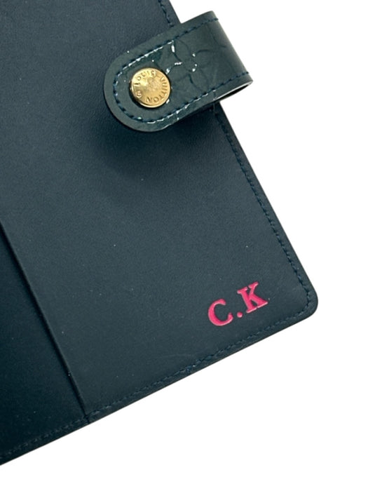Louis Vuitton Dark Emerald Green Patent Leather Logo Embossed Agenda Wallets Dark Emerald Green
