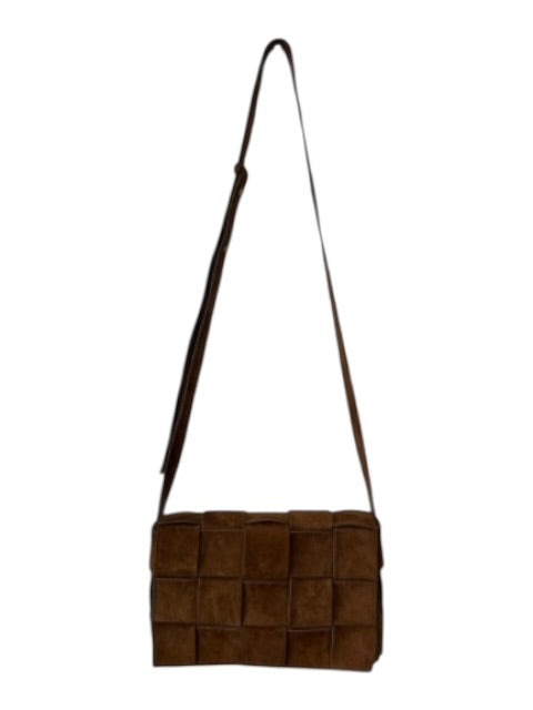 J. McLaughlin Tan Brown Suede Basket Weave Magnetic Close Crossbody Strap Bag Tan Brown / Small