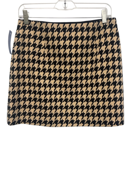Alice + Olivia Size 10 Beige & Black Polyester & Elastane Button Wrap Mini Skirt Beige & Black / 10