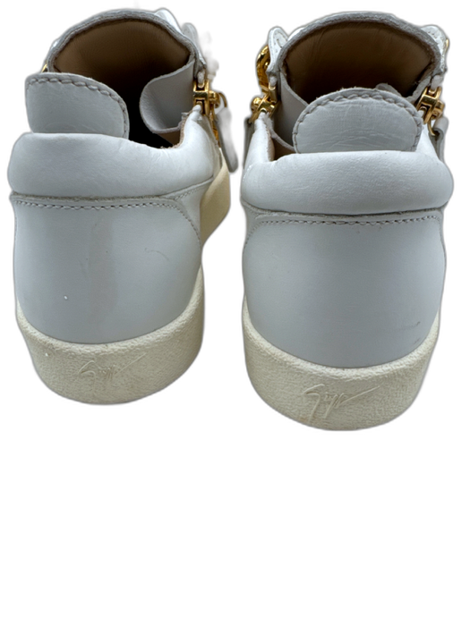 Guiseppe Zanotti Shoe Size 36.5 White & Gold Leather Round Toe Low Top Sneakers White & Gold / 36.5