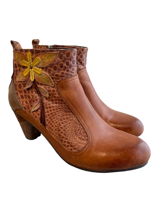 L'Artiste Shoe Size 39 Brown Leather Almond Toe Side Zip Flower Booties Brown / 39