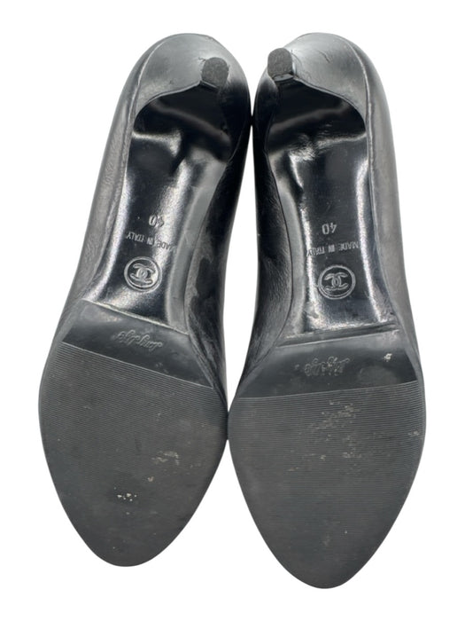 Chanel Shoe Size 40 Black Leather Cap Toe Kitten Heel Slip On Pumps Black / 40
