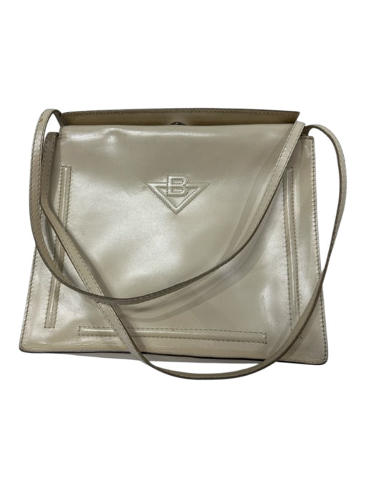 Bottega Veneta Cream Leather Magnetic Closure Shoulder Strap Bag Cream / S