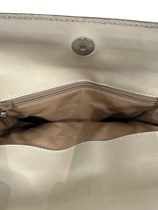 Bottega Veneta Cream Leather Magnetic Closure Shoulder Strap Bag Cream / S