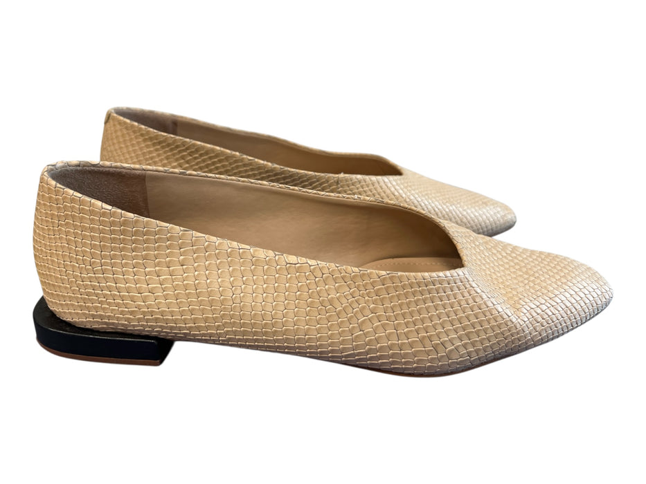 Saks Fifth Avenue Shoe Size 10 Tan Leather Reptile Embossed Pointed Toe Shoes Tan / 10