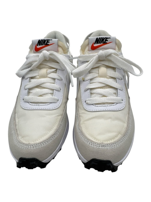 Nike Shoe Size 5.5 White & Cream textile upper Swoosh Low Top Lace Up Sneakers White & Cream / 5.5