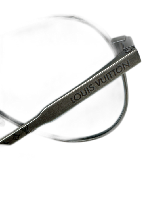 Louis Vuitton Box incl. Silver Metal tinted frames Men's Sunglasses Silver
