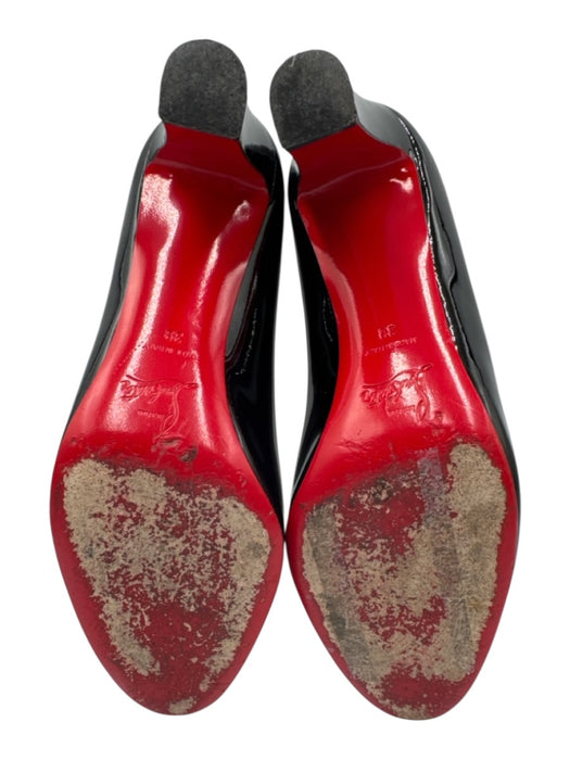Christian Louboutin Shoe Size 39 Black Patent Leather Almond Toe Mid Heel Pumps Black / 39