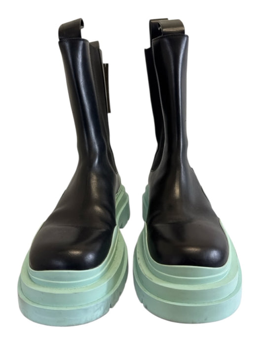 Bottega Veneta Shoe Size 41 Black & Seafoam Leather Upper Round Toe Wavy Boots Black & Seafoam / 41