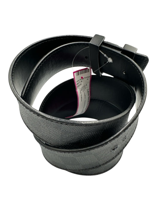 Louis Vuitton Black Leather Checkered Men's Belt Black