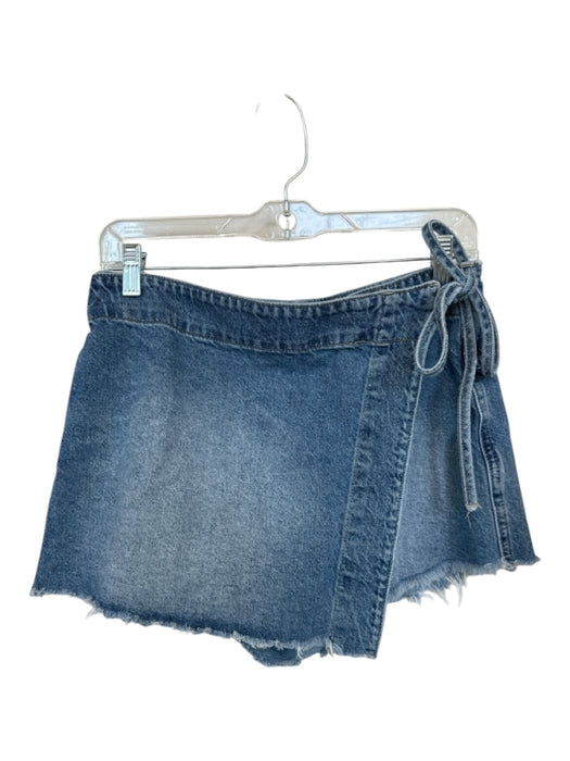 We The Free Size 6 Med Light Wash Cotton Side Tie Cut Off Denim Skort Med Light Wash / 6
