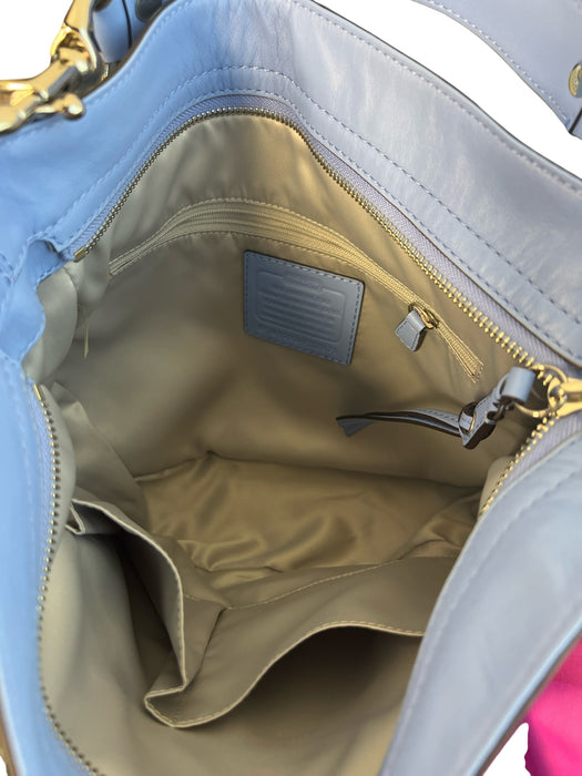 Coach Periwinkle Blue Leather Silver Hardware Zip Close Inside Pocket Bag Periwinkle Blue / M