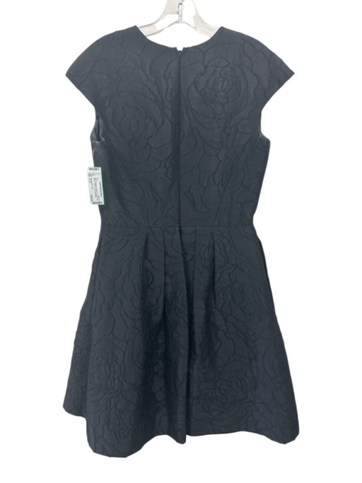 Carmen Marc Valvo Size S / 6 Black Polyester Textured Flowers Cap Sleeve Dress Black / S / 6