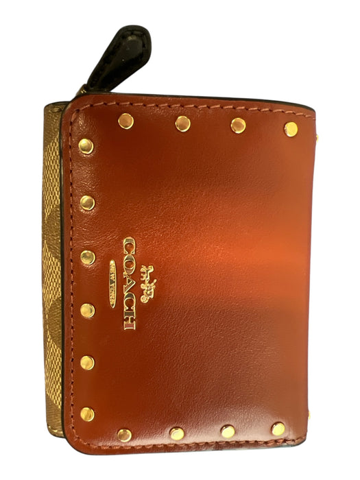 Coach Caramel & Brown Print Leather Gold hardware Snap Closure Wallets Caramel & Brown Print