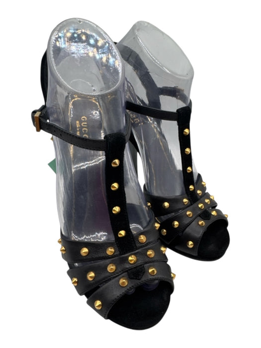 Gucci Shoe Size 37 Black & Gold Tone Leather Upper Studded Caged T Strap Sandals Black & Gold Tone / 37
