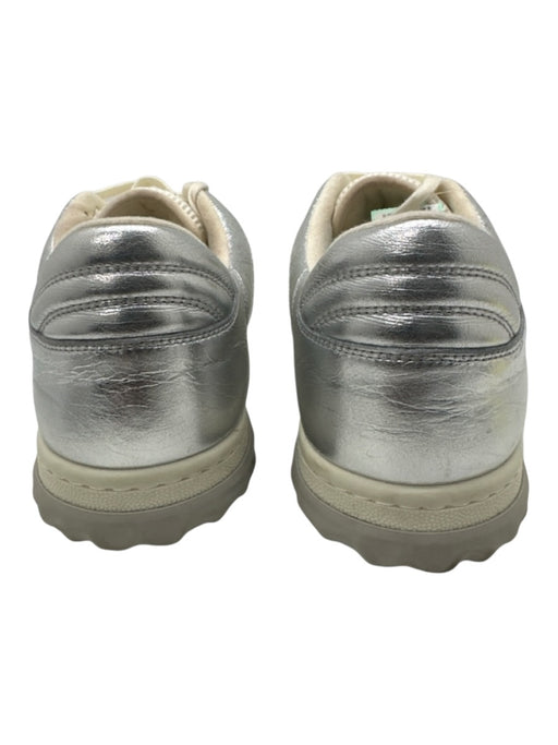 Gucci Shoe Size 42 Silver & White Leather Logo Low Top Sneakers Silver & White / 42