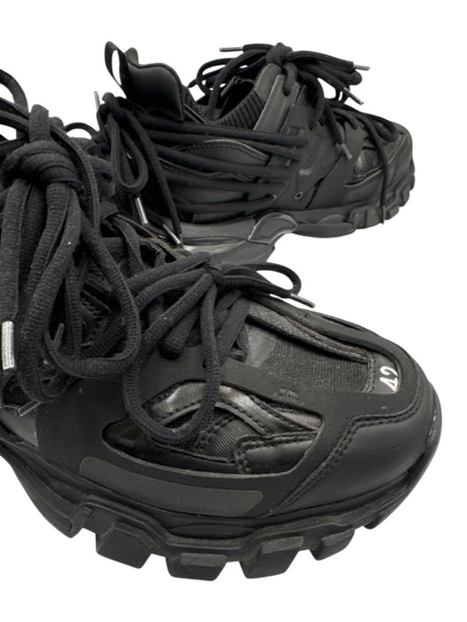 Balenciaga Shoe Size 42 Black Synthetic Lace Up Lace Up Back Mesh Panel Sneakers Black / 42