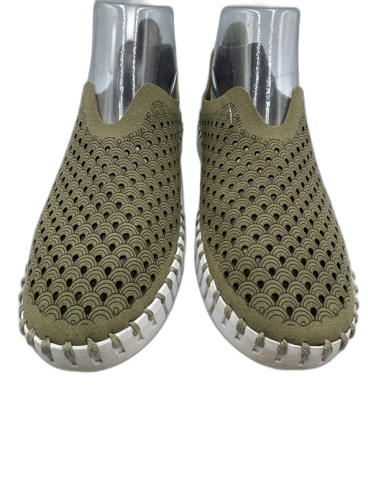 Ilse Jacobsen Shoe Size 39 Green Leather Cut Outs Slip On Shoes Green / 39