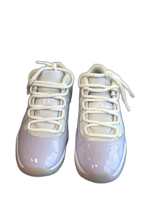 Air Jordan 11 Shoe Size 39 White Leather & Patent Leather Low Top lace up Shoes White / 39
