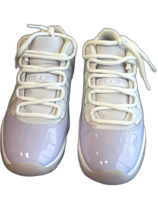 Air Jordan 11 Shoe Size 39 White Leather & Patent Leather Low Top lace up Shoes White / 39
