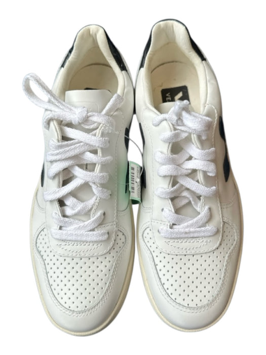 Veja Shoe Size 6 White & Black Leather Perforated Athletic Sneakers White & Black / 6