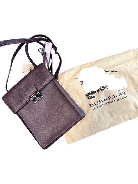 Burberry Purple Leather Cross Body Snap Closure Dust bag incl. Zip Pocket Bag Purple / NWT