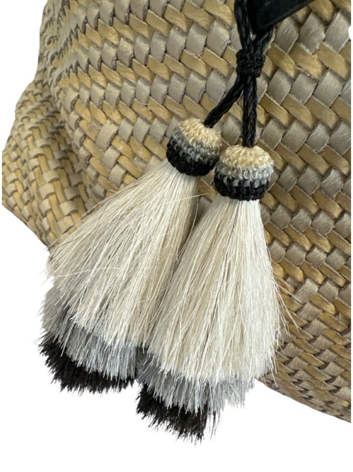 Kempton & Co Beige & Black Leather Shoulder Strap Woven Pockets Tote Bag Beige & Black / L
