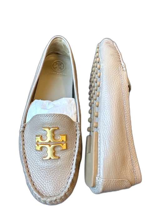 Tory Burch Shoe Size 7 Gray Leather Loafer Gold Logo Loafers Gray / 7