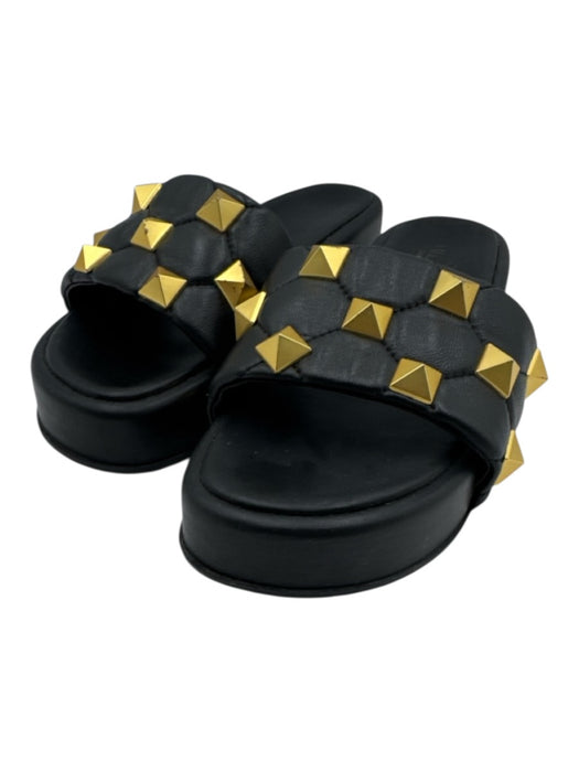 Valentino Garavani Shoe Size 39 Black & Gold Tone Leather Upper Quilted Sandals Black & Gold Tone / 39