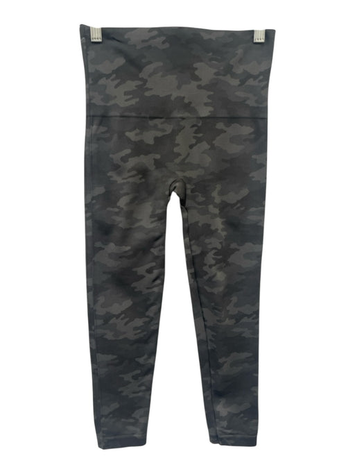 Spanx Size Medium Green Elastic Waist Camo Cropped Leggings Green / Medium