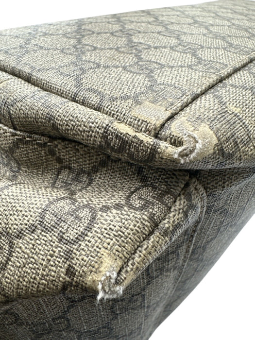 Gucci Beige Coated Canvas Pockets Guccissima Adjustable Strap Diaper Bag Bag Beige