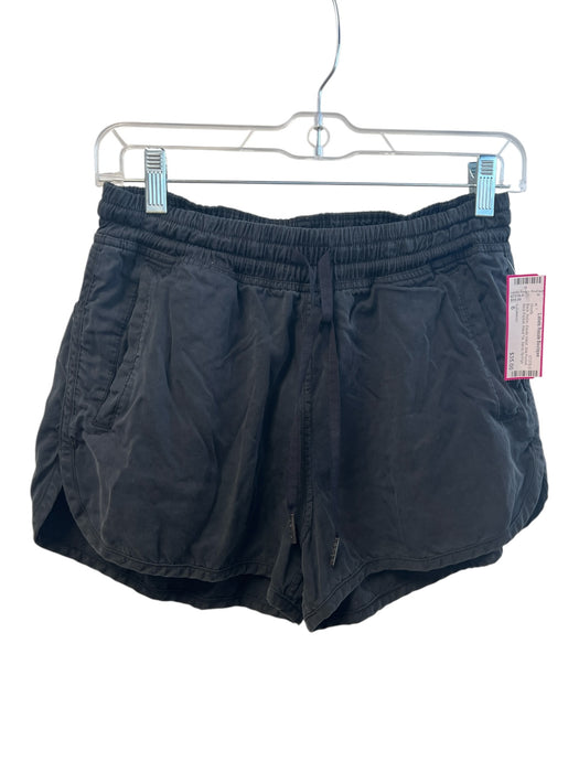 Lululemon Size 6 Black Nylon Elastic Waist Side Pocket Back Pocket Shorts Black / 6