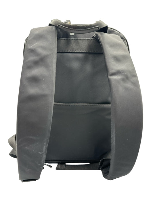 Lo & Sons Black Polyester Zip Close Multiple Pockets Internal Compartments Bag Black