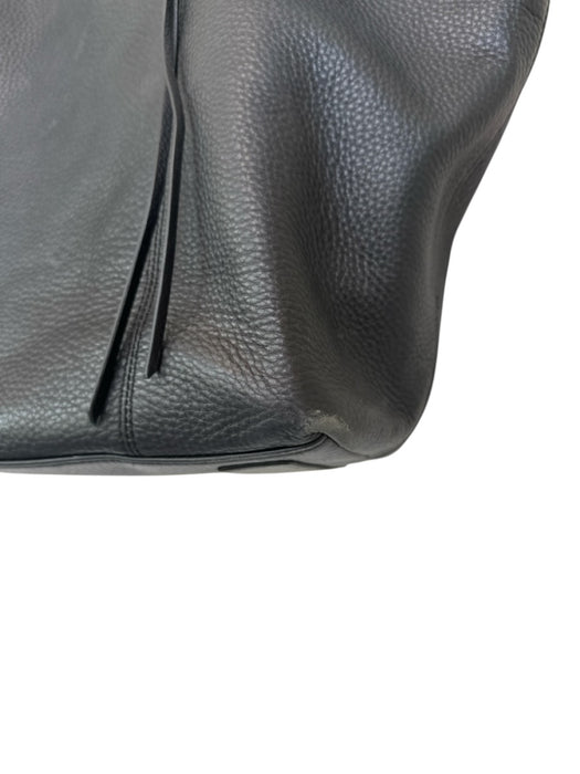 Hobo Black Leather Top Handles Magnetic Close Tote Bag Black / L