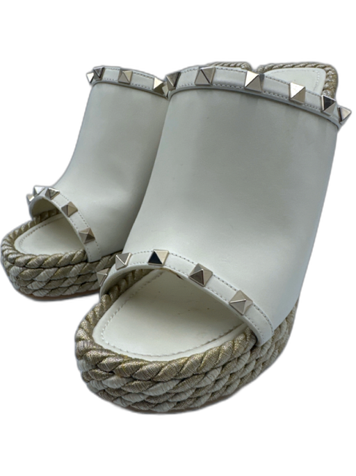 Valentino Garavani Shoe Size 40 Cream White Leather Upper Rockstud Mules Cream White / 40