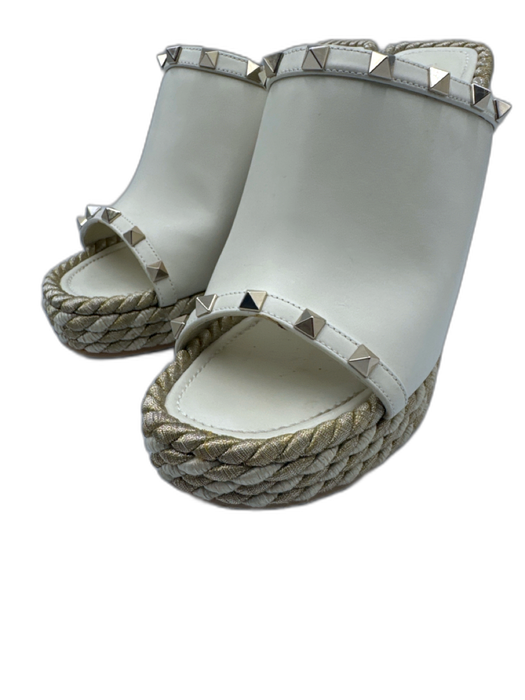 Valentino Garavani Shoe Size 40 Cream White Leather Upper Rockstud Mules Cream White / 40