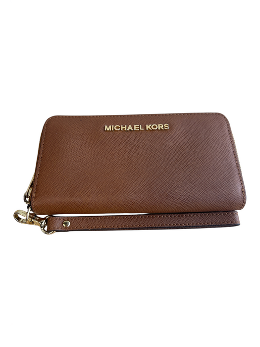 Michael Kors Brown Leather Wristlet Gold Hardware Zipper Inside Pockets Wallets Brown