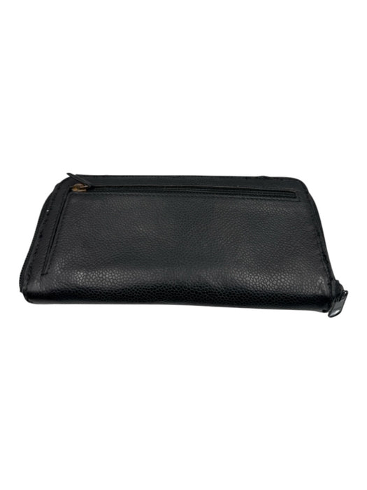 Chanel Black Caviar Leather Zip Up Interlocking CC Logo Continental Wallets Black