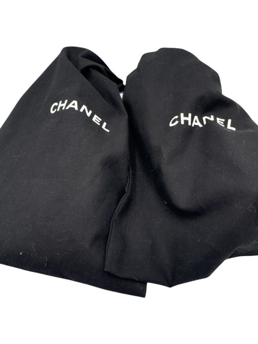 Chanel Shoe Size 39.5 Black Leather & Patent Leather Cap Toe Logo Flats Black / 39.5