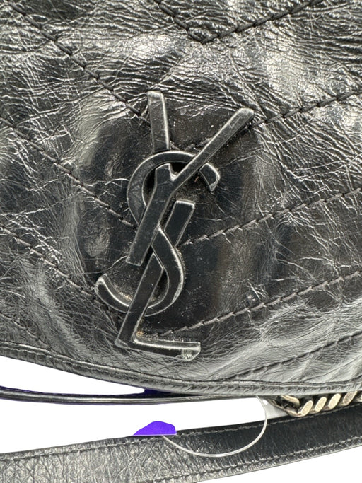 Yves Saint Laurent Black Leather Chain Crinkle Crossbody Bag Black / Medium