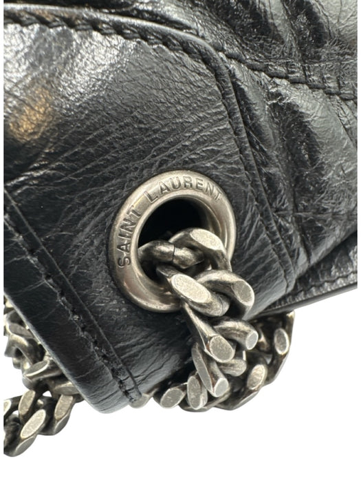 Yves Saint Laurent Black Leather Chain Crinkle Crossbody Bag Black / Medium