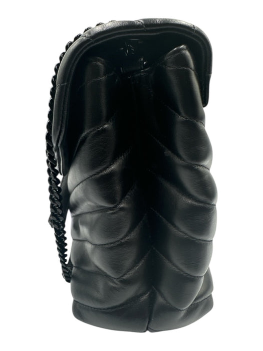 Yves Saint Laurent Black Leather Chevron Shoulder & Crossbody Straps Chain Bag Black / Medium